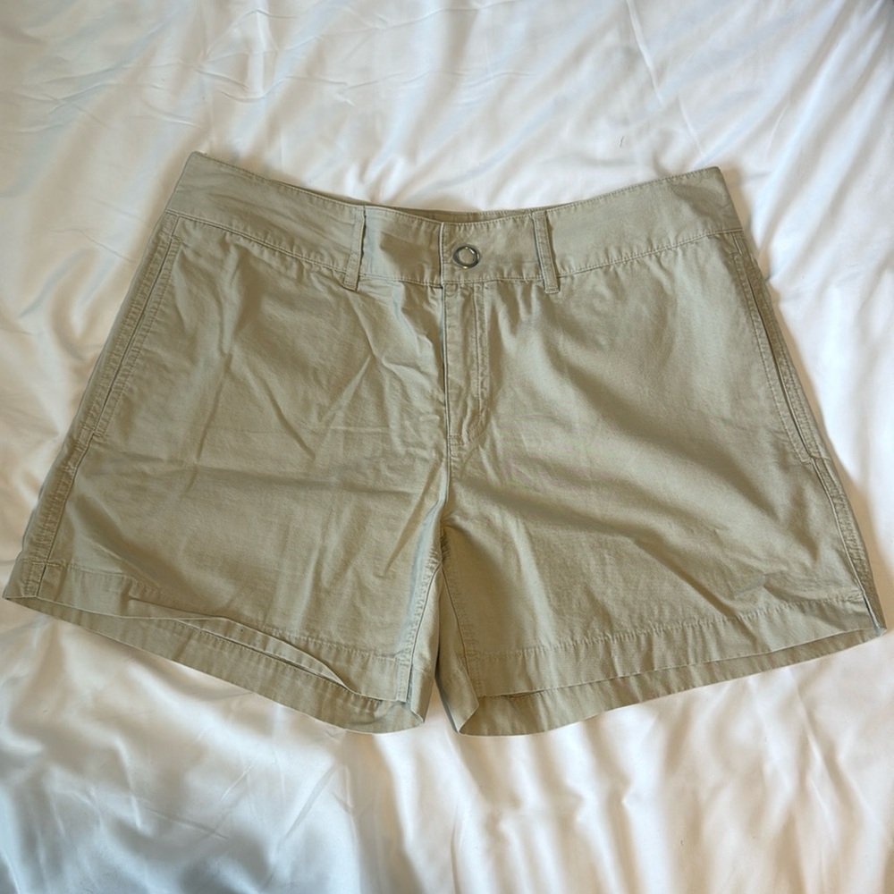 Gap tan Khaki shorts
